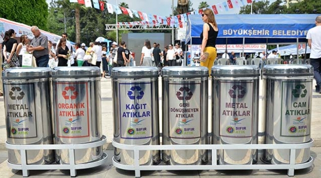 Adana'da 'Sıfır Atık Bilinçlendirme Standı' açıldı