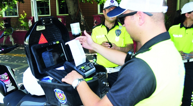 Adana'da trafik uygulaması