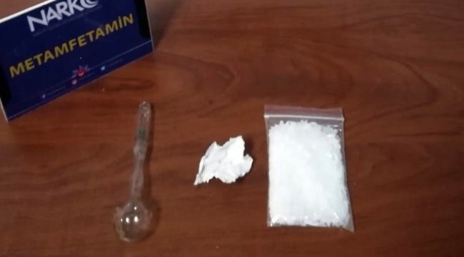 Adana polisi bayramda uyuşturucu satıcılarına geçit vermedi