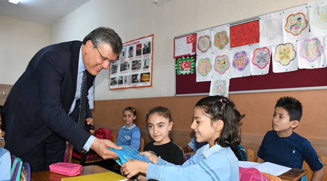 Barut: Eğitim yaz-boz tahtasına döndürüldü