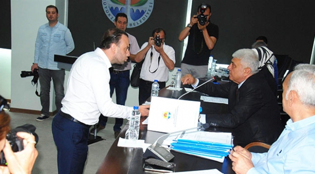 Büyükşehir’de Meclis Başkanlığı krizi