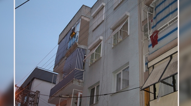 Cinnet getiren baba iki kızını vurdu