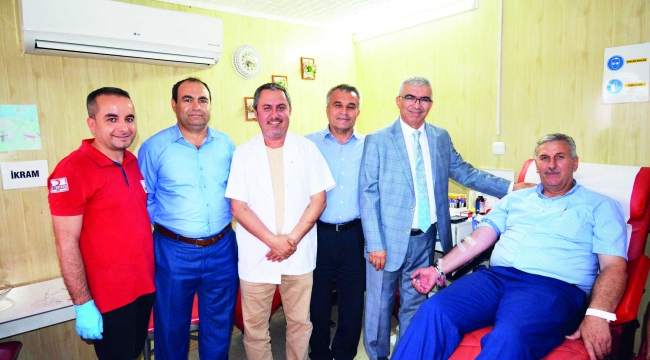 Kızılay Şube Başkanları kan bağışı yaptı