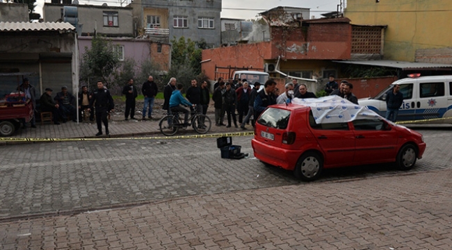 Mermi elden geçti BOĞAZA SAPLANDI