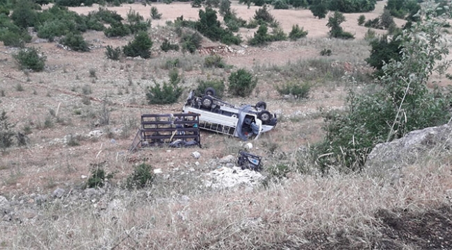 Minibüs şarampole uçtu