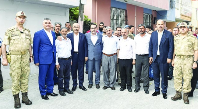 Ömer Çelik şehidin mevlidine katıldı