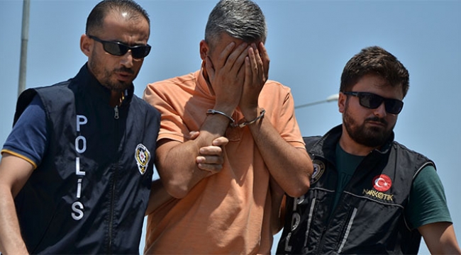 Otomobilde 3 kilo 950 gram marihuana ele geçirildi