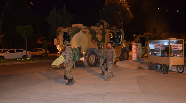 Sınırda sevkiyat sürüyor
