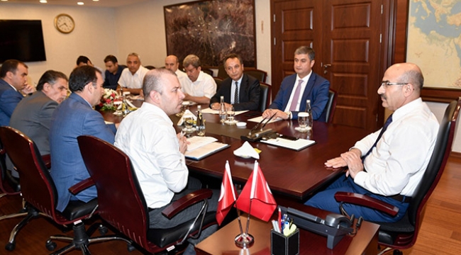 Adana, 15 Temmuz Demokrasi ve Milli Birlik Günü'ne hazırlandı
