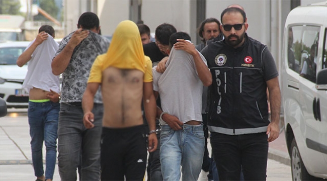 Adana’da uyuşturucu satıcılarına operasyon