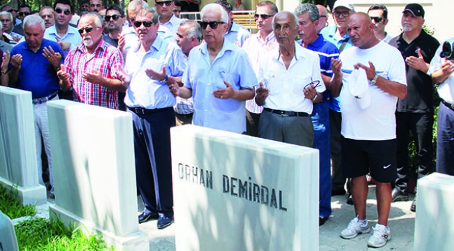 Dualar Orhan ve Remzi Demirdal kardeşler için