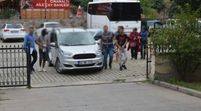 Evlilik vaadiyle dolandırıldı 25 bin TL’sinden oldu