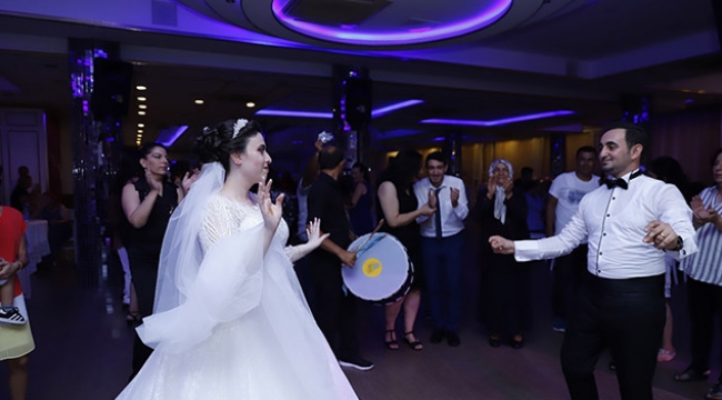 Hamza Avcı oğlunu evlendirdi