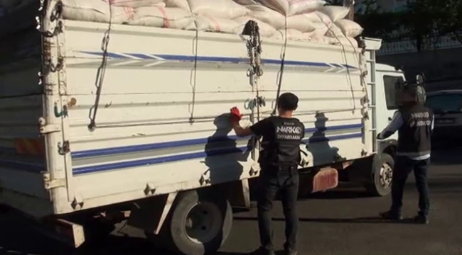 Saman yüklü araçta 120 kilogram esrar ele geçirildi
