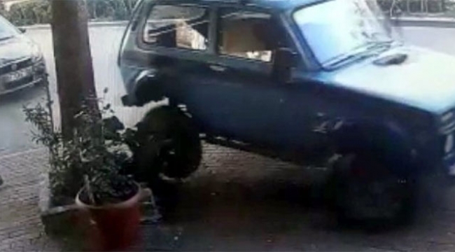 Suç makinesi polis aracına çarparak kaçtı