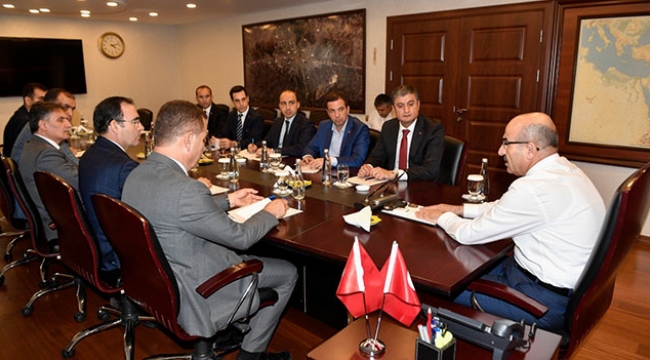 Vali Demirtaş, kaymakamlarla bir araya geldi