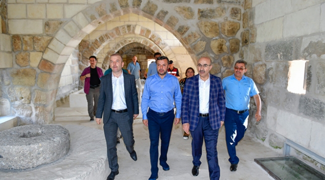 Vali Demirtaş Misis'te incelemelerde bulundu
