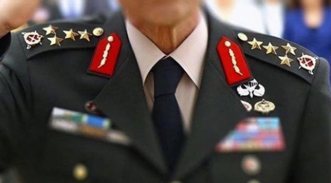 5 general istifa mı etti?