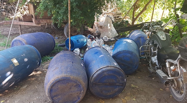 Adana'da bin 370 litre kaçak içki ele geçirildi
