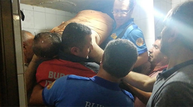 Dengesini kaybetti havalandırma boşluğuna düştü