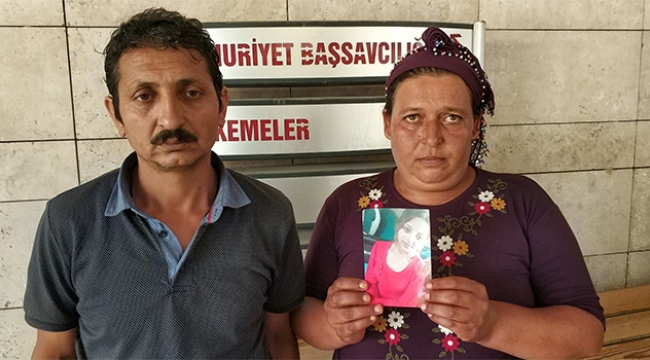 Genç kız annesinin yanında zorla kaçırıldı