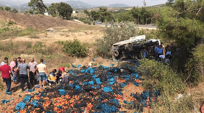 Tarım işçilerini taşıyan kamyon devrildi: 2 ölü, 10 yaralı