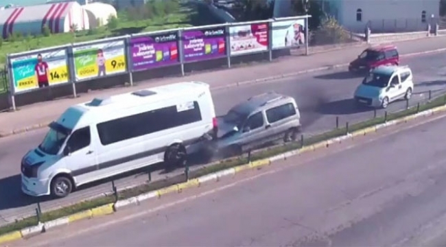 Trafikte korku dolu anlar