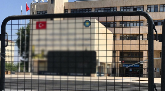 Üç belediye başkanı görevden uzaklaştırıldı