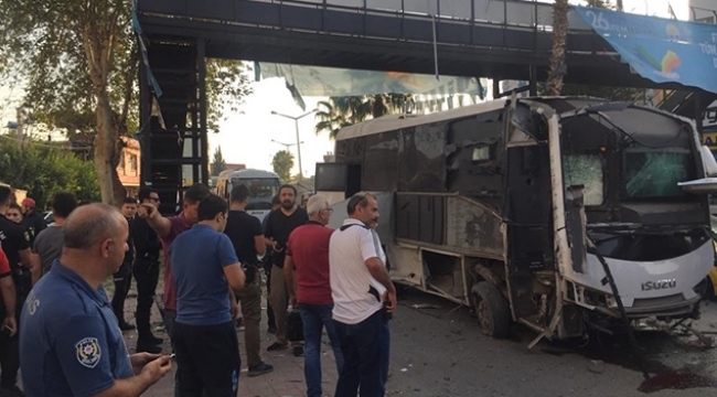 Adana'da çevik kuvvet servisine bombalı saldırı