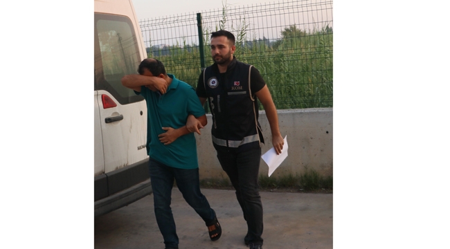 Adana'da  FETÖ'nün askeri mahrem yapılanmasına operasyon
