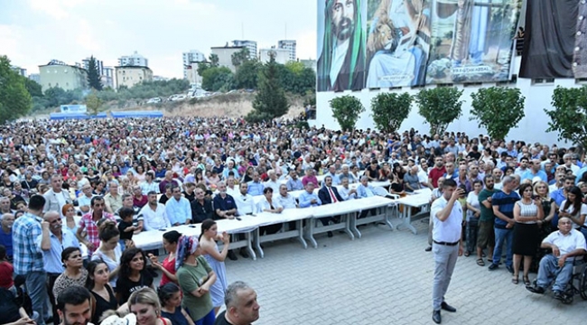 “Bir olacağız, iri olacağız, diri olacağız”