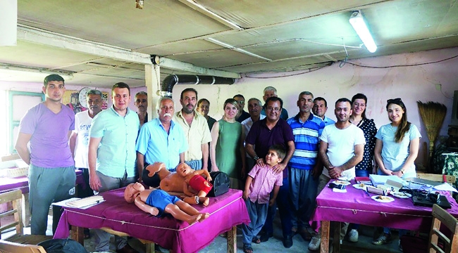 Çiftçilere kazalar ve zehirlenme vakalarına karşı ilk yardım eğitimi