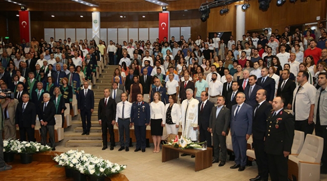 Çukurova Üniversitesi’nde akademik yıl başladı