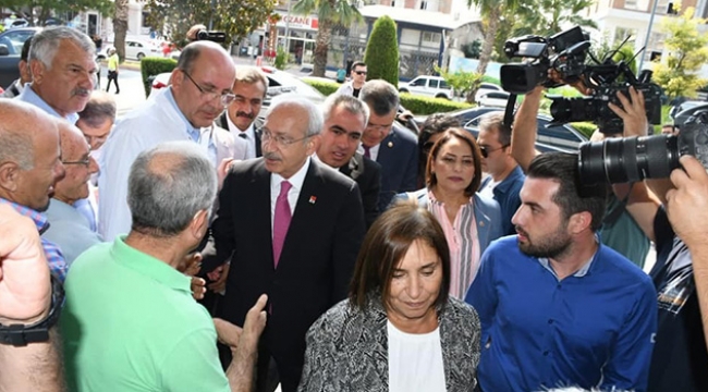 Kılıçdaroğlu kanser tedavisi gören arkadaşına ziyaret etti
