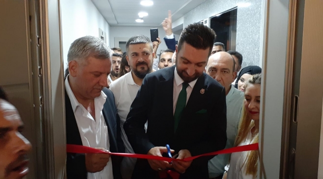 "Kimse bu millete diz çöktüremez"