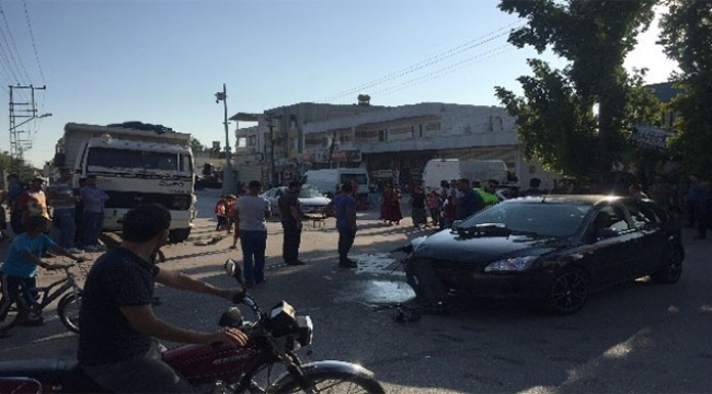 Otomobile çarpan motosiklet sürücüsü hayatını kaybetti