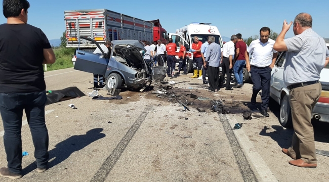 Zincirleme trafik kazası: 3 ölü, 4 yaralı