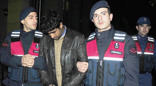 ‘Ablamın boğazını sıkarken görüntüye çektim’