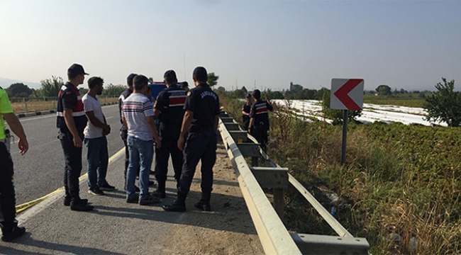 Arazide boğazı kesilmiş erkek cesedi bulundu