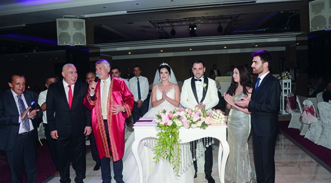 Bu düğün çok konuşulur
