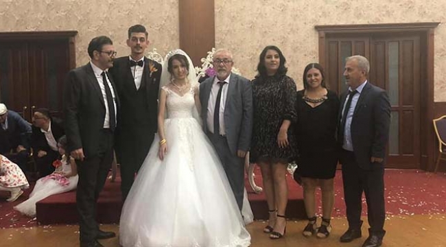 Gençlik aşkı evlilikle noktalandı