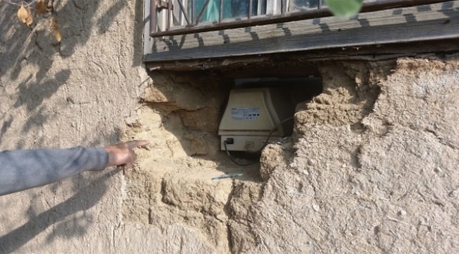 Hırsızlar evin duvarını delerek hırsızlık yaptılar