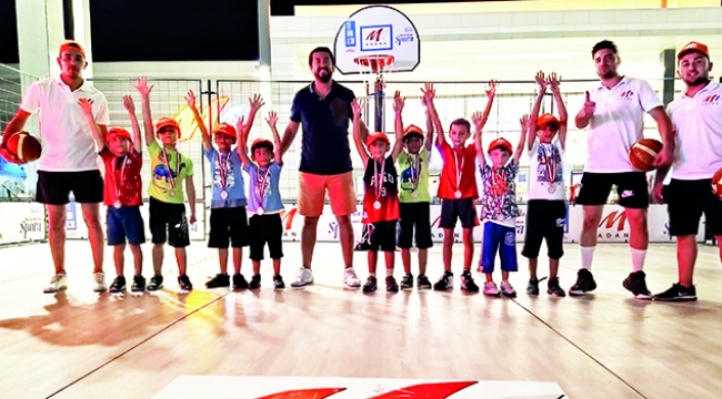 M1 Adana AVM’de eğlenceli spor yarışmaları