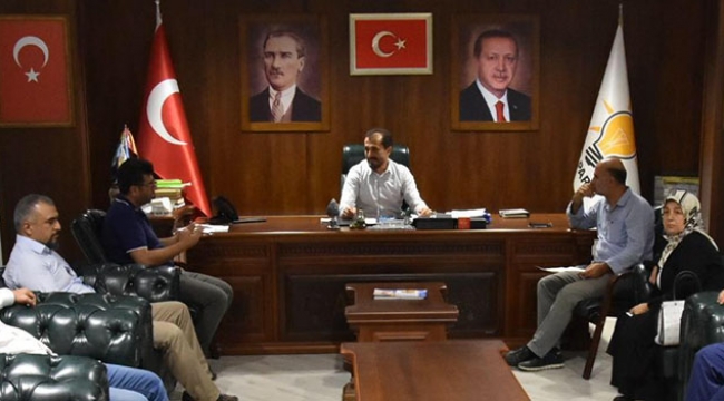 Mazlumder hak ihlali gözlem  raporlarını Ak Parti'ye sundu