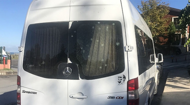 Öğrenci servisini silahla taradılar
