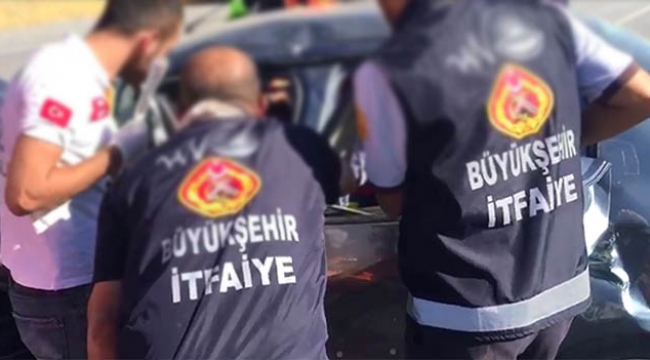 Otomobil takla attı ölü ve yaralılar var