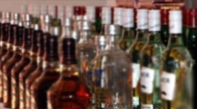 Sahte alkol içti hastanede hayatını kaybetti
