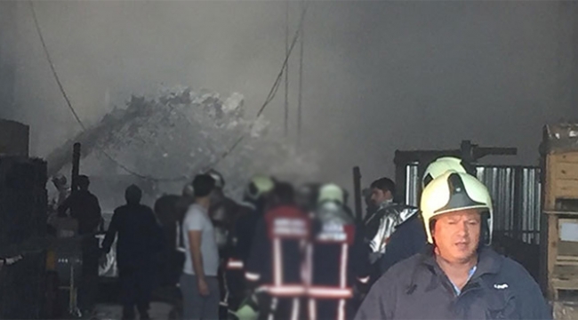 Sanayi bölgesinde bir fabrikada yangın çıktı
