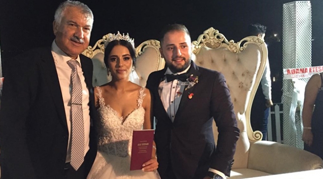 Siyaset ve iş dünyasını buluşturan düğün