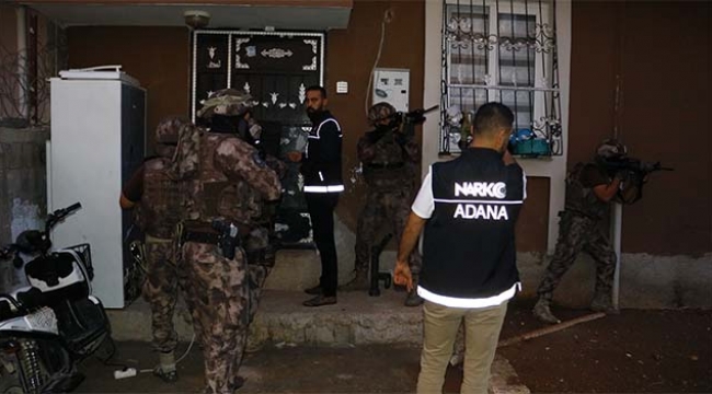 Uyuşturucu satıcılarına şafak baskını